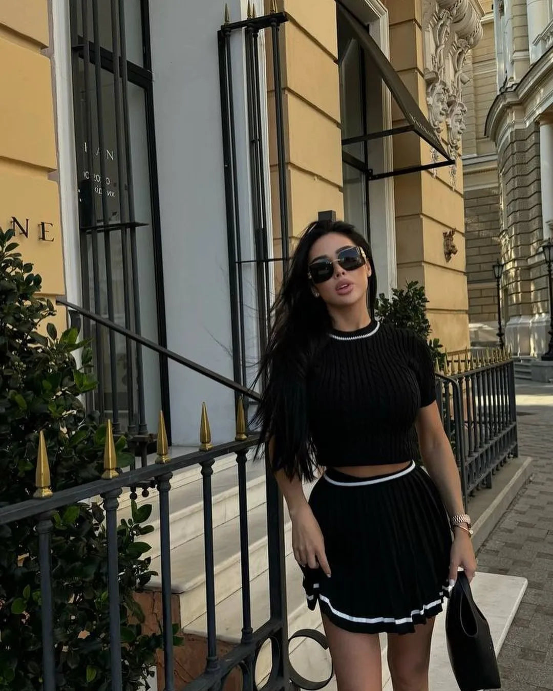 Ayla™ – Ensemble Court Pull & Jupe Plissée