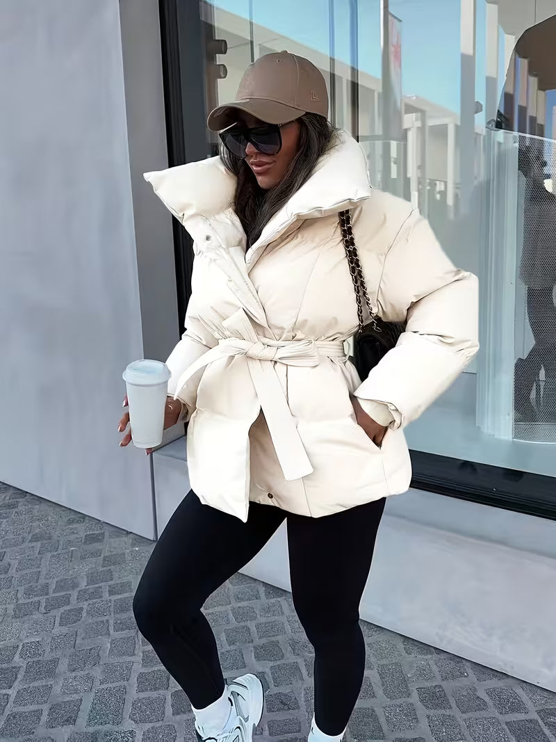 ASTRA™ | Doudoune Courte Matelassée & Ceinturée