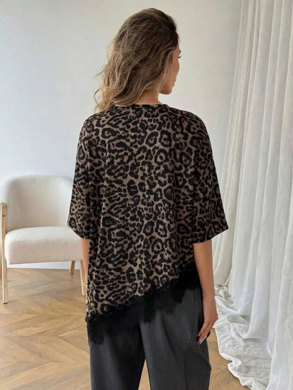 T-shirt Asymétrique Céline™ — Dentelle & Style Fluide