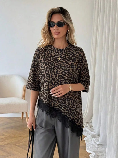 T-shirt Asymétrique Céline™ — Dentelle & Style Fluide