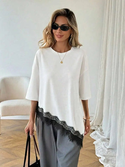 T-shirt Asymétrique Céline™ — Dentelle & Style Fluide