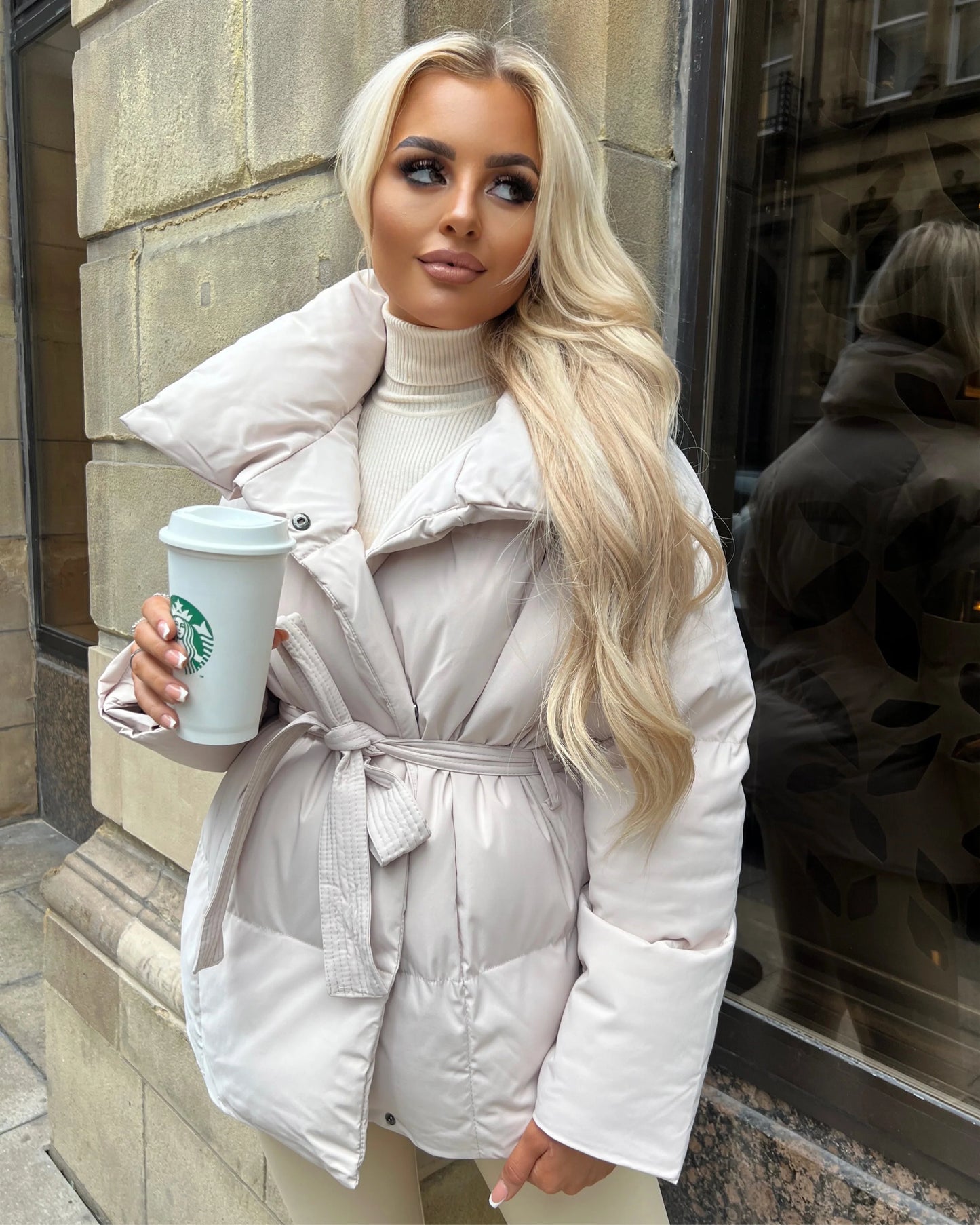 ASTRA™ | Doudoune Courte Matelassée & Ceinturée