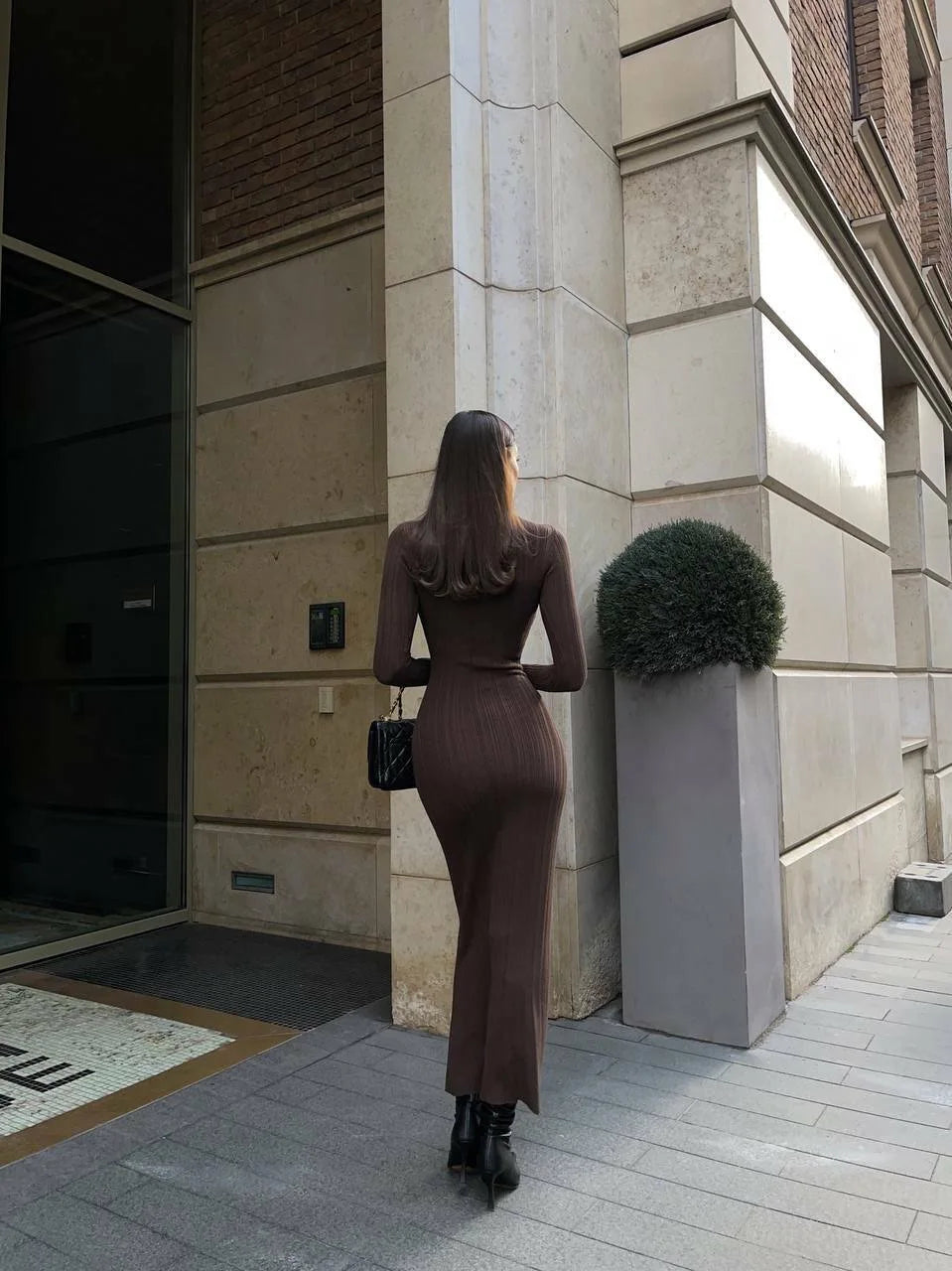 LUMINA™ | Robe Longue Maille Côtes & Col Roulé