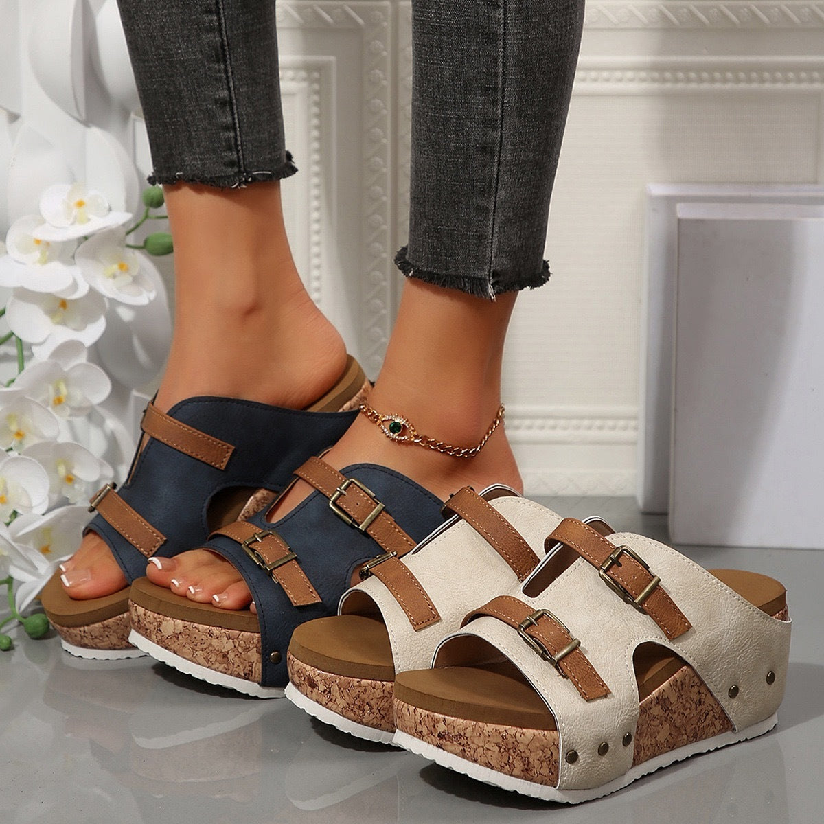Liora™ – Sandales Compensées à Boucle Style Romain