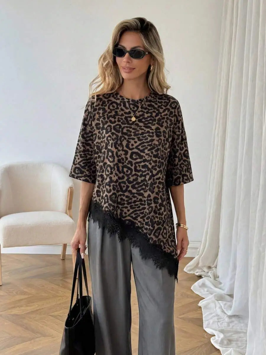 T-shirt Asymétrique Céline™ — Dentelle & Style Fluide