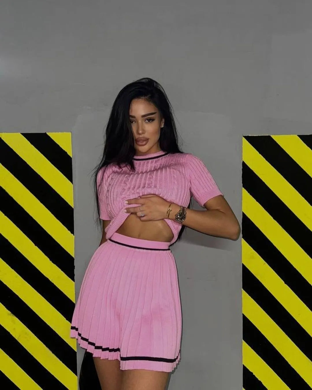 Ayla™ – Ensemble Court Pull & Jupe Plissée